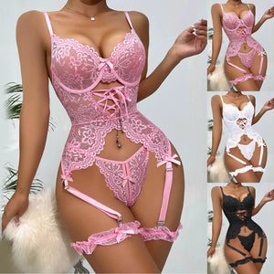 Curvy Girl Lace Lingerie Set – Plus Size Bra, Garter & Thong for Boudoir Nights