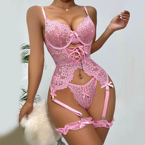 Curvy Girl Lace Lingerie Set – Plus Size Bra, Garter & Thong for Boudoir Nights