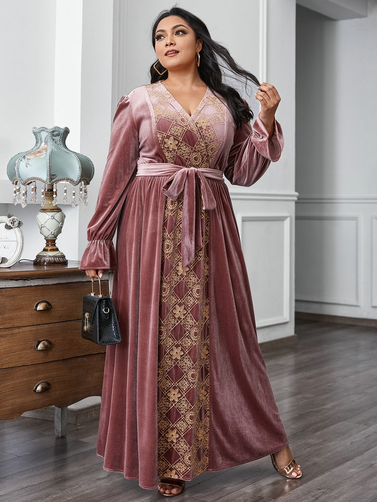 The Elegant Long Sleeve Winter Pink Plus Size Comfortable Dress comes in only 1 Color/Design, Sizes are from Large - To 4XL also great to add to your High-end, Classy, Luxury, Elegant Plus Size Dress Collection.